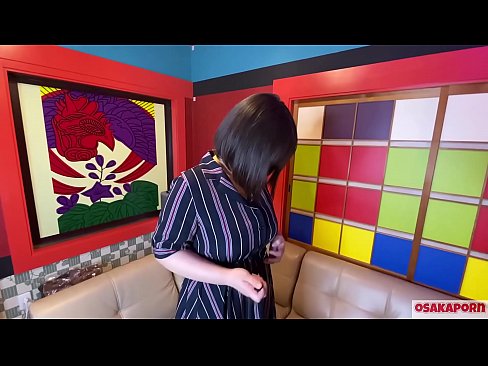 ❤️ Mrembo wa Kijapani mwenye matiti makubwa anapiga punyeto kwa kutumia midoli ya ngono na anakuwa na mshindo. Anazungumza katika mahojiano kuhusu uzoefu wake wa kutisha. Matiti makubwa na pussy yenye nywele ikiomboleza kwa sauti kubwa. Osakaporn ️❌  ❌️❤